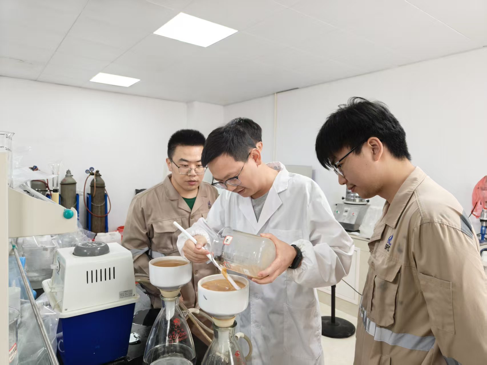 扎根锂业，攻坚路上让&ldquo;锂&rdquo;想花开｜今年会网址锂业研发部90后工程师徐苗